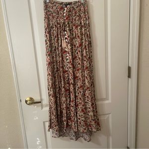 Floral maxi skirt w/ middle slit - NWT